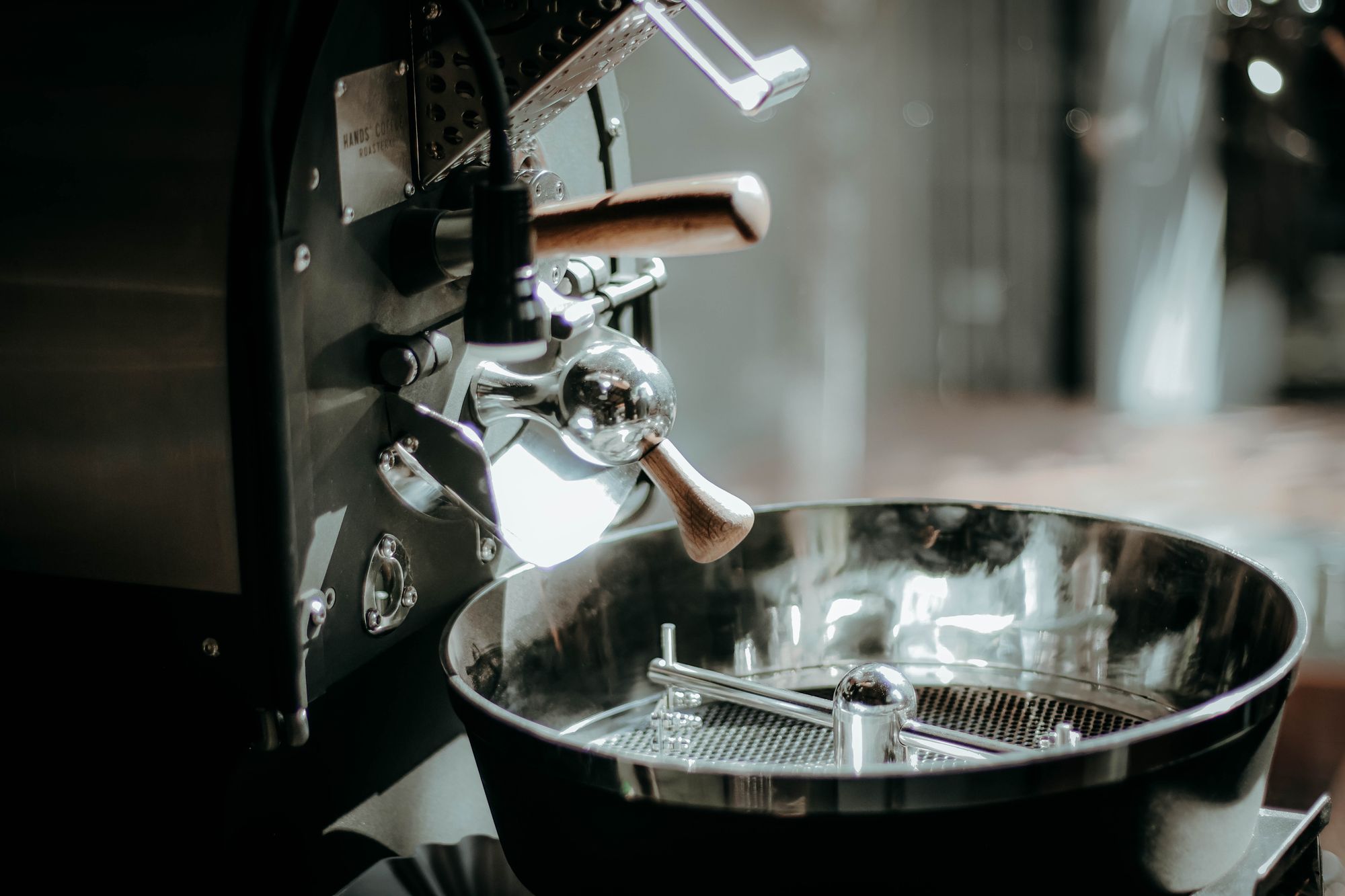 Trommelröster in der Mara Kaffeerösterei